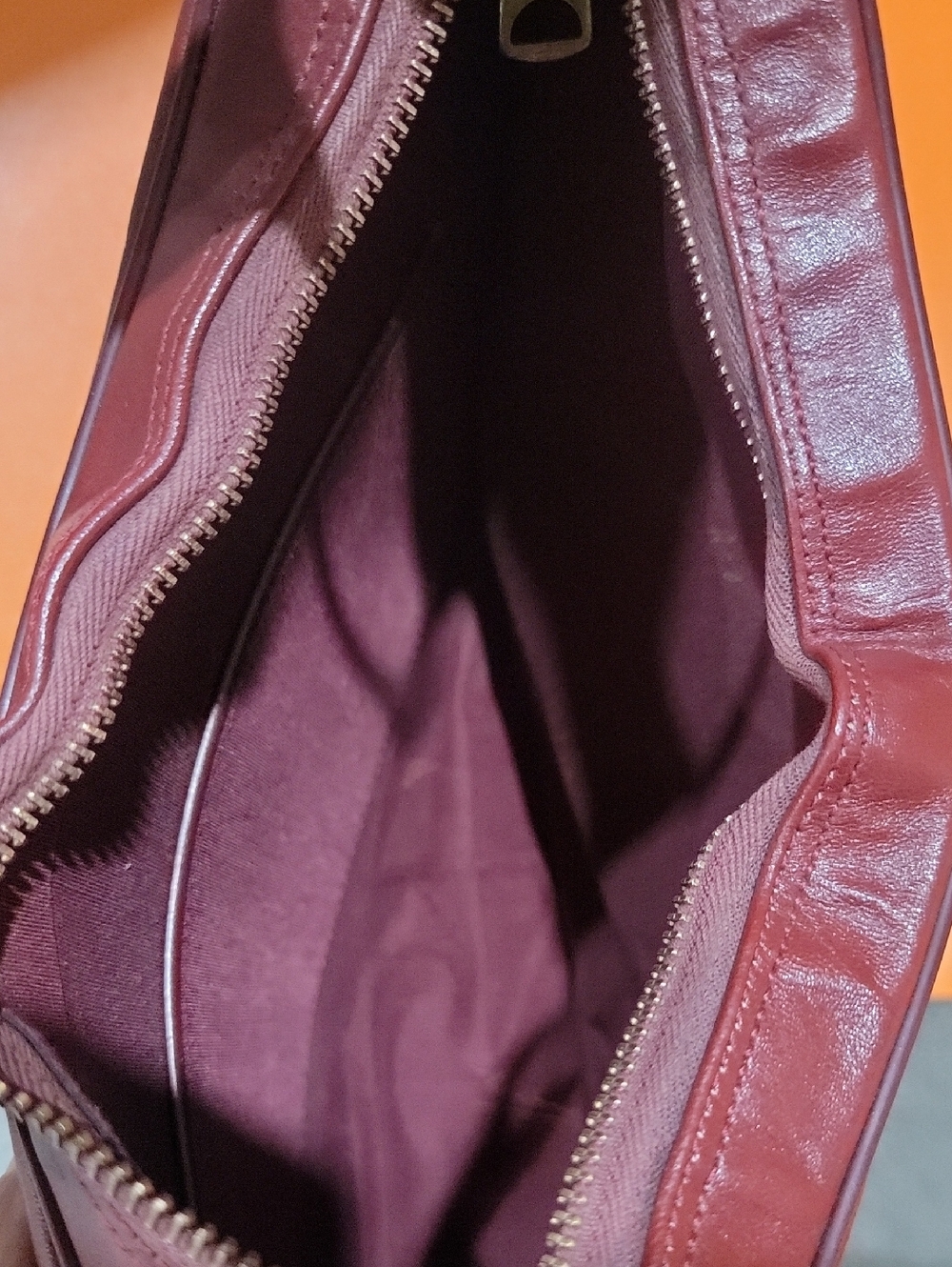 Etienne Aigner Vintage Women's Leather Shoulder Bag - Picture 7 of 16